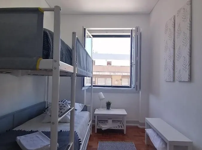 Rossio אכסניה אלקובאקה