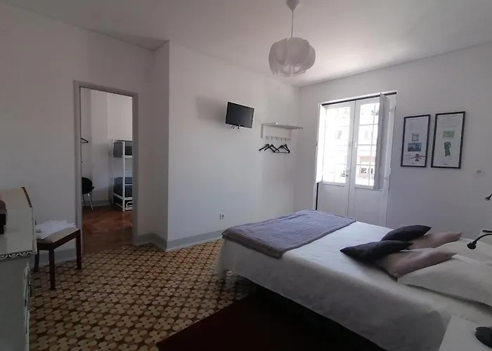 Rossio אכסניה *